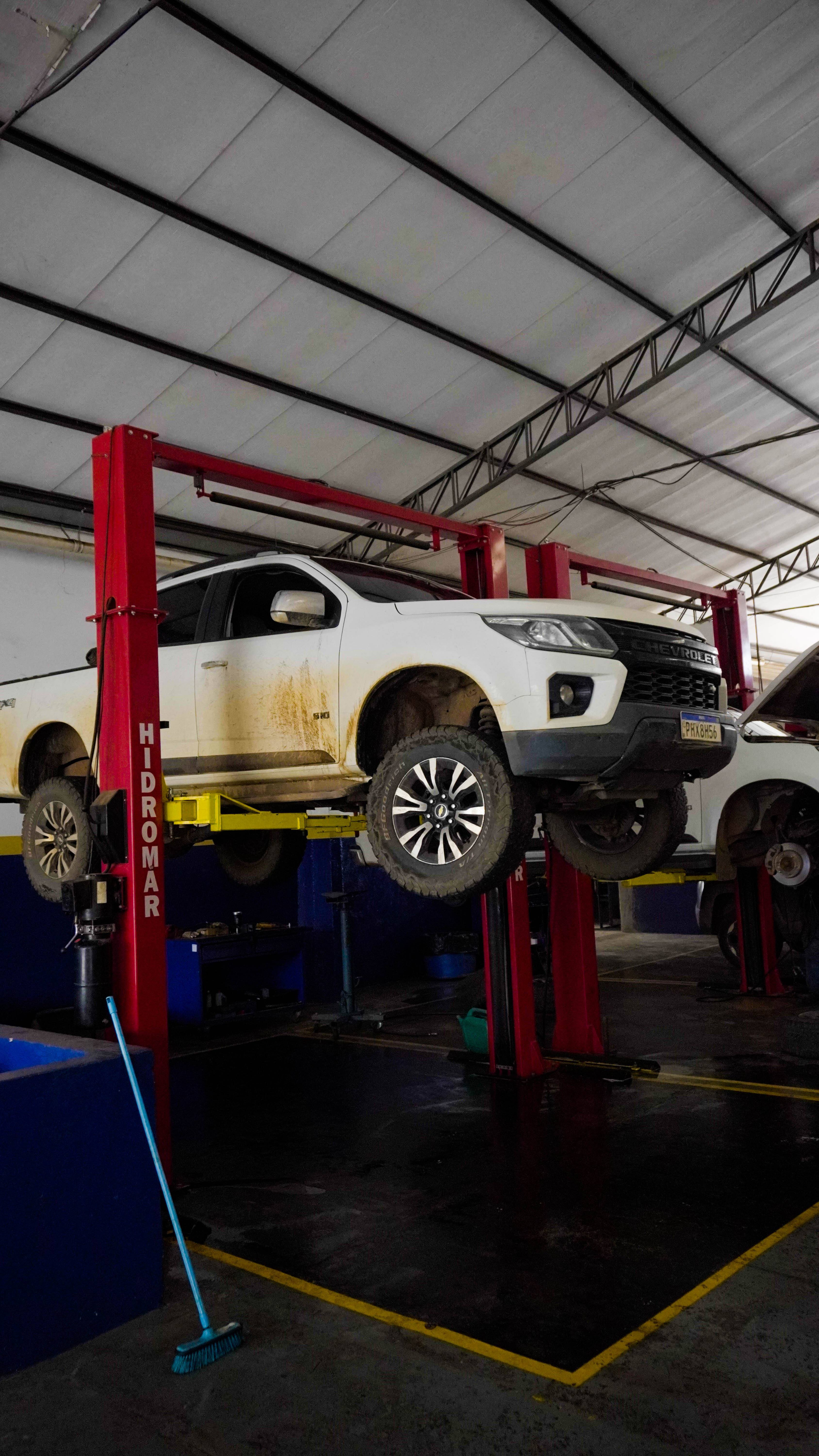 Elevador Hidromar para suspensão